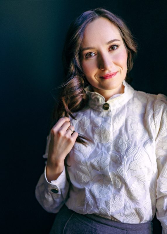 Evgeniya Sotnikova, soprano. Portrait by Oxana Ivleva