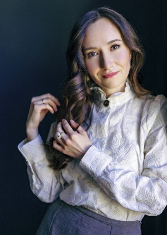 Evgeniya Sotnikova, soprano. Portrait by Oxana Ivleva