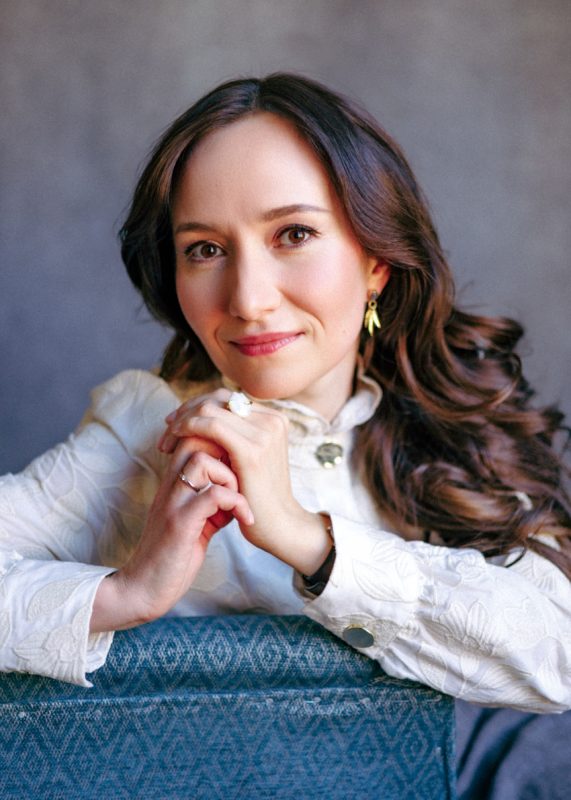 Evgeniya Sotnikova, soprano. Portrait by Oxana Ivleva