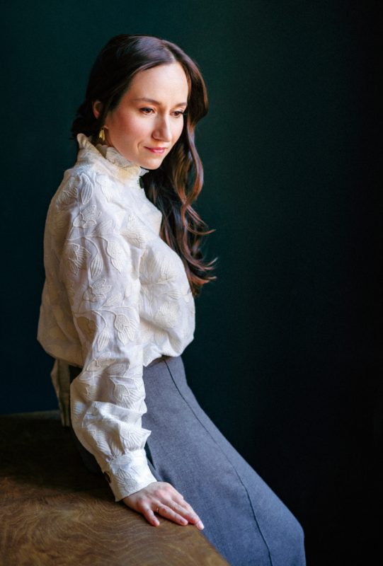 Evgeniya Sotnikova, soprano. Portrait by Oxana Ivleva