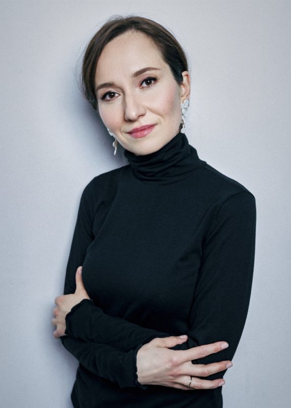 Evgeniya Sotnikova, soprano. Portrait by Oxana Ivleva