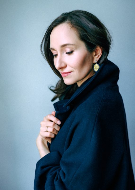 Evgeniya Sotnikova, soprano. Portrait by Oxana Ivleva